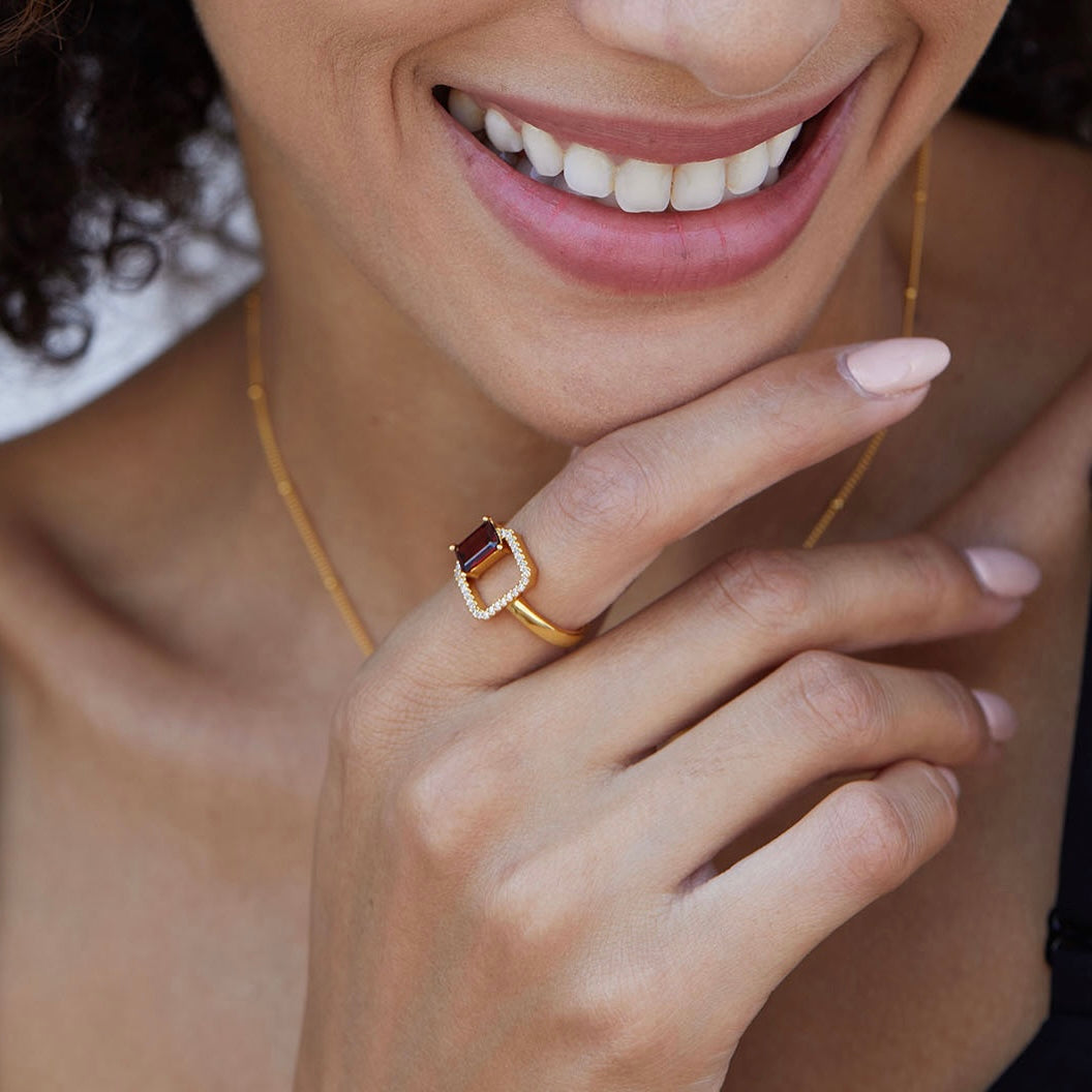 Carré Rouge Ring