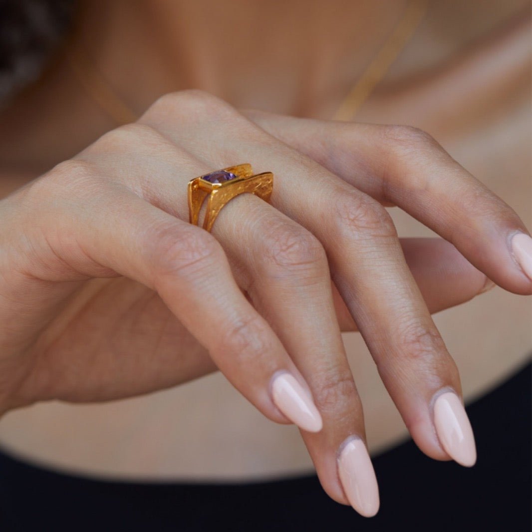 Cadre de Violette Ring - Pure Gems & Stones Store: Awakened Days
