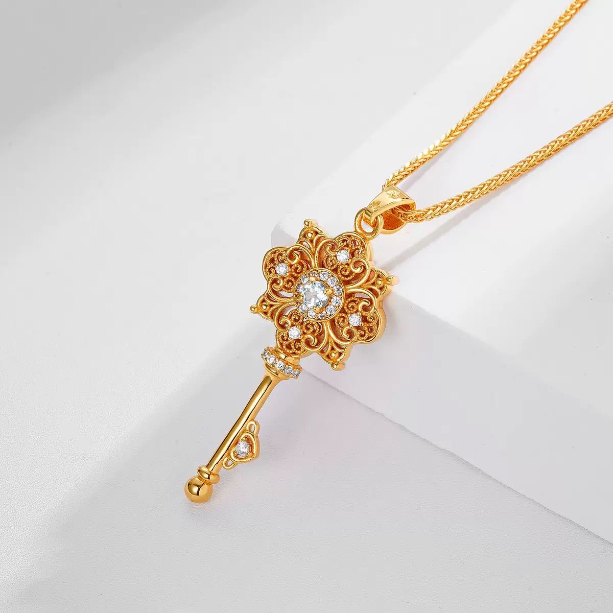 Clé d’Étoile Necklace - Pure Gems & Stones Store: Awakened Days