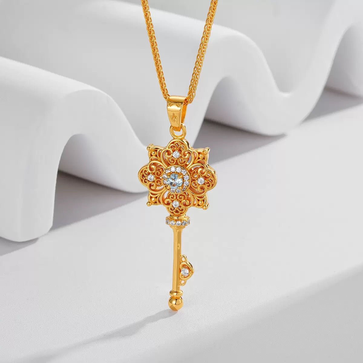 Clé d’Étoile Necklace - Pure Gems & Stones Store: Awakened Days