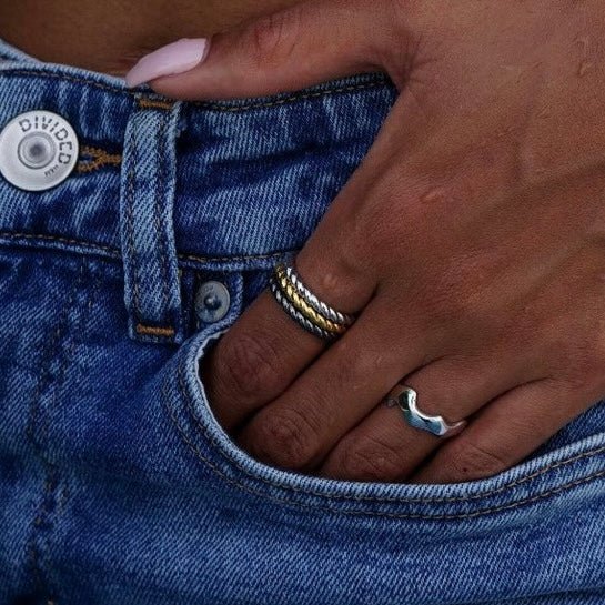 Léa Twist Ring - Pure Gems & Stones Store: Awakened Days