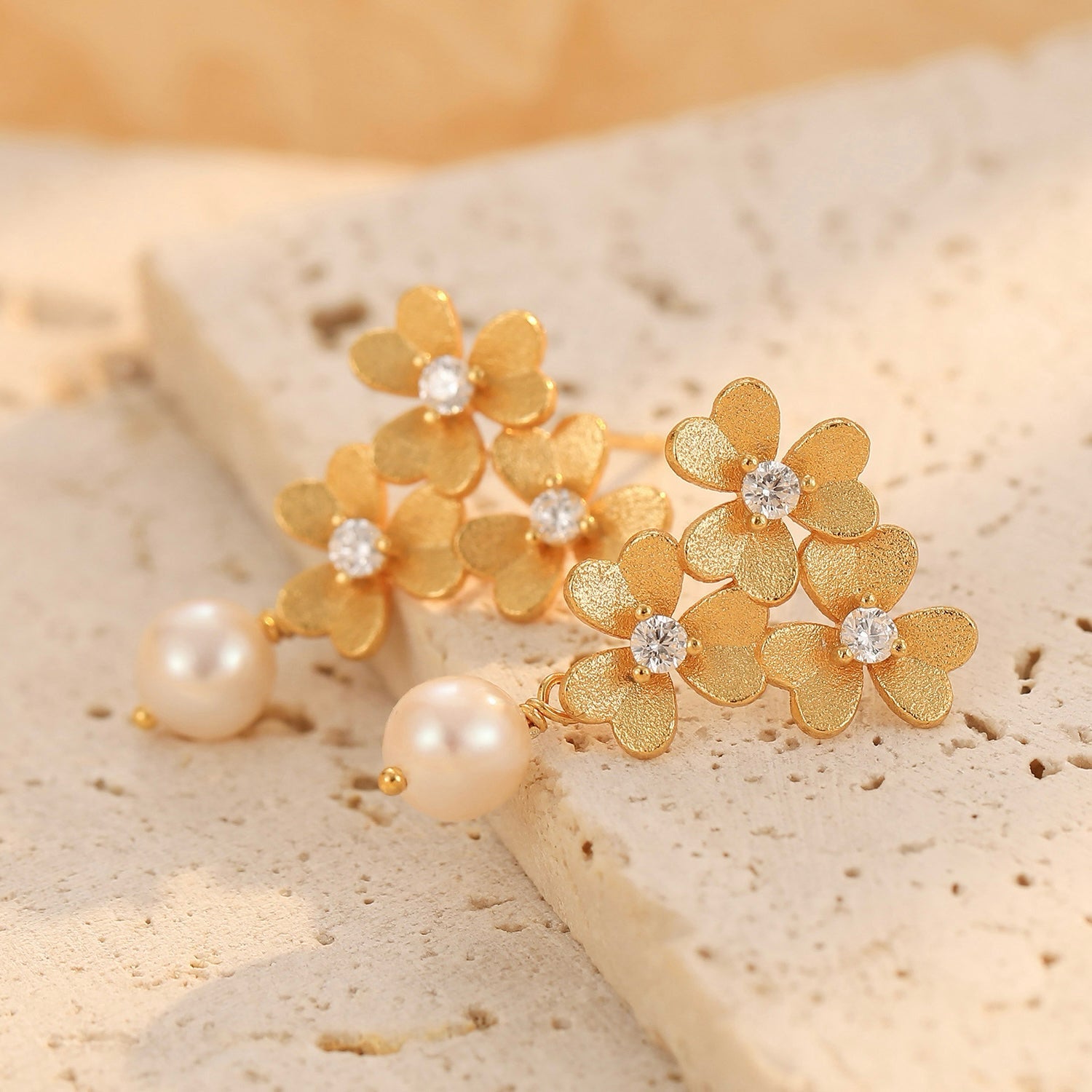 Trèfle d’Or Earrings - Pure Gems & Stones Store: Awakened Days