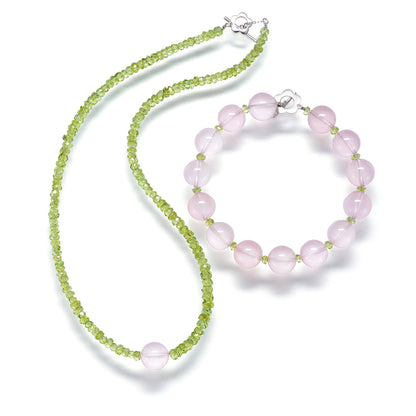 Dewdrop Blossom – Peridot Necklace