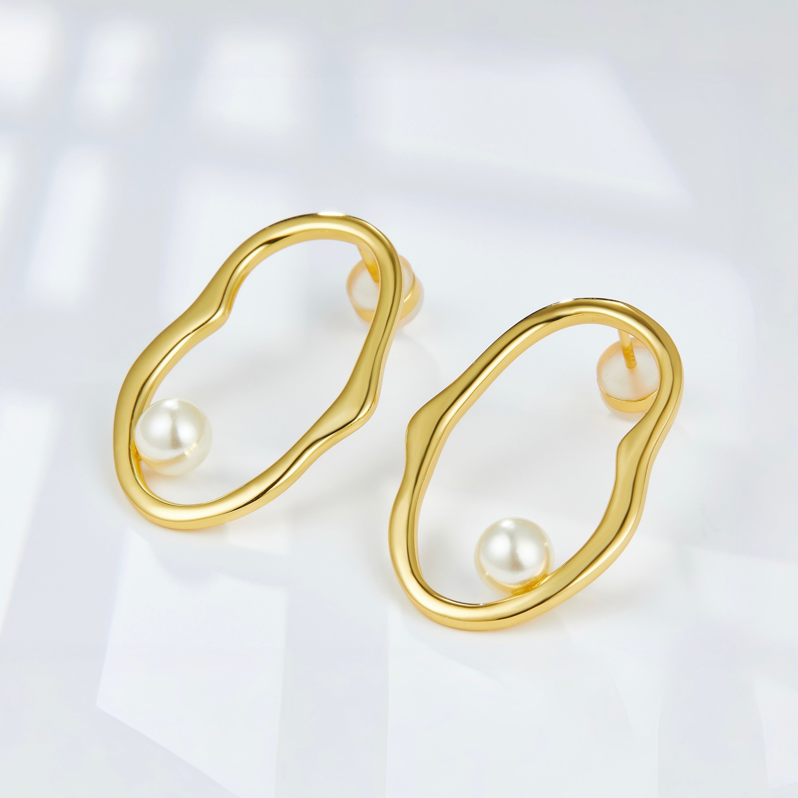 Contour d’Or Pearl Earrings - Pure Gems & Stones Store: Awakened Days