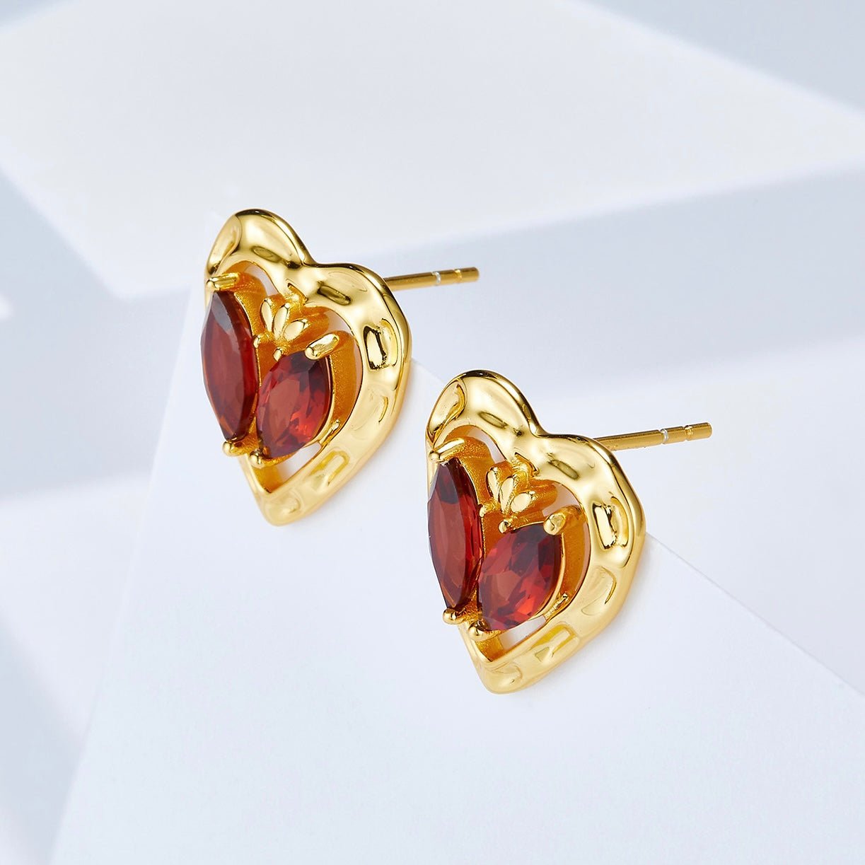 L’Art du Cœur Studs - Pure Gems & Stones Store: Awakened Days