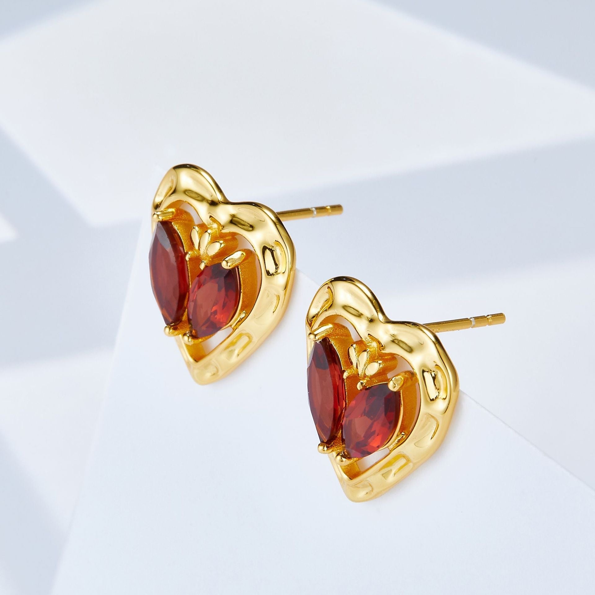 L’Art du Cœur Studs - Pure Gems & Stones Store: Awakened Days