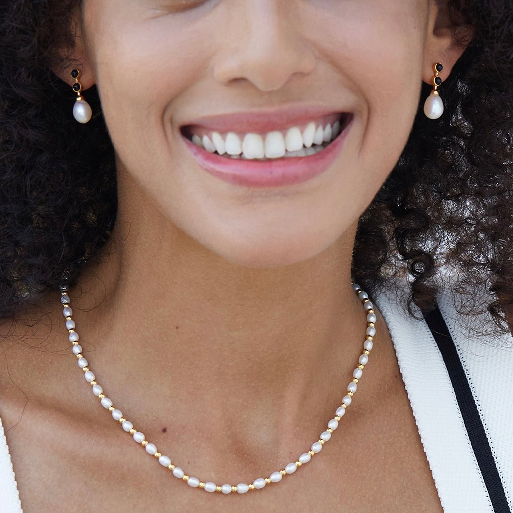 Noir et Perle Earrings - Pure Gems & Stones Store: Awakened Days